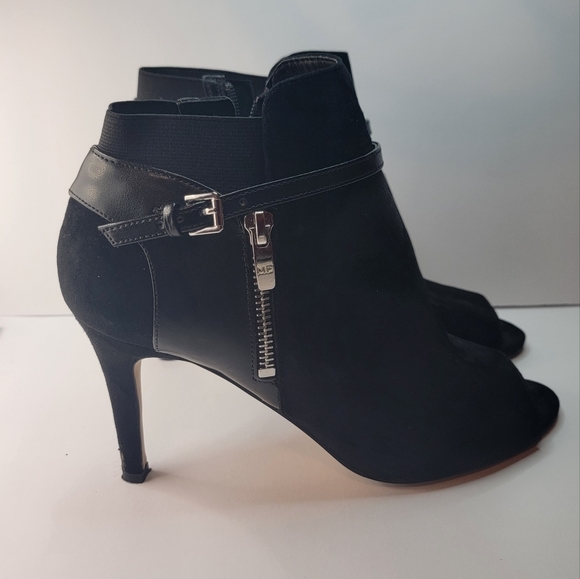 Boots Ankle Heels By Marc Fisher In Black, Size: 8.5